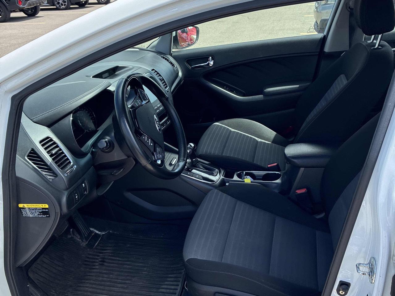 2018 Kia Forte EX | Auto | Sunroof | CarPlay | Cam | Alloys ++ Photo22