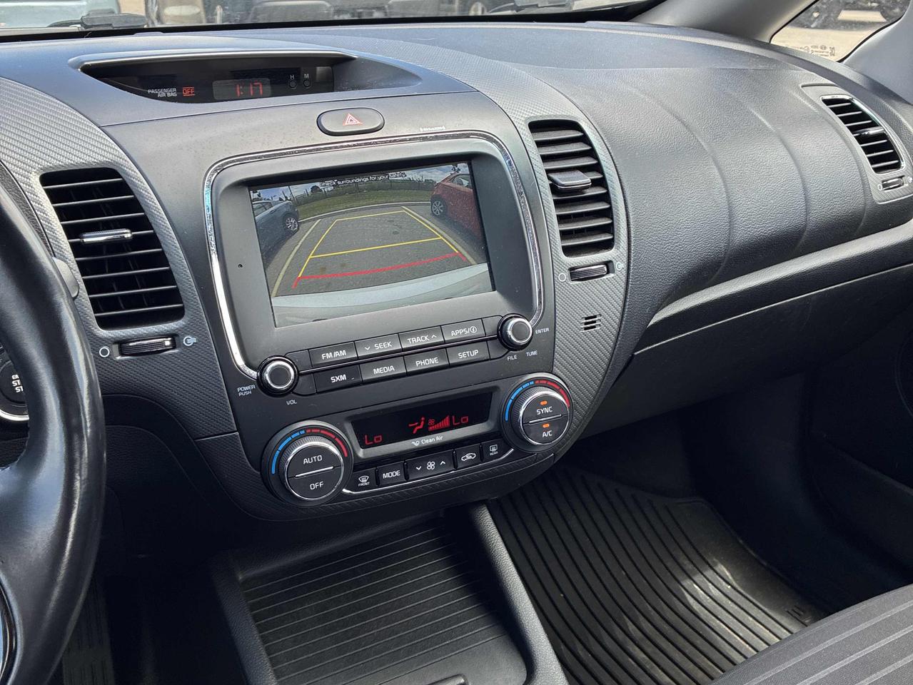 2018 Kia Forte EX | Auto | Sunroof | CarPlay | Cam | Alloys ++ Photo24
