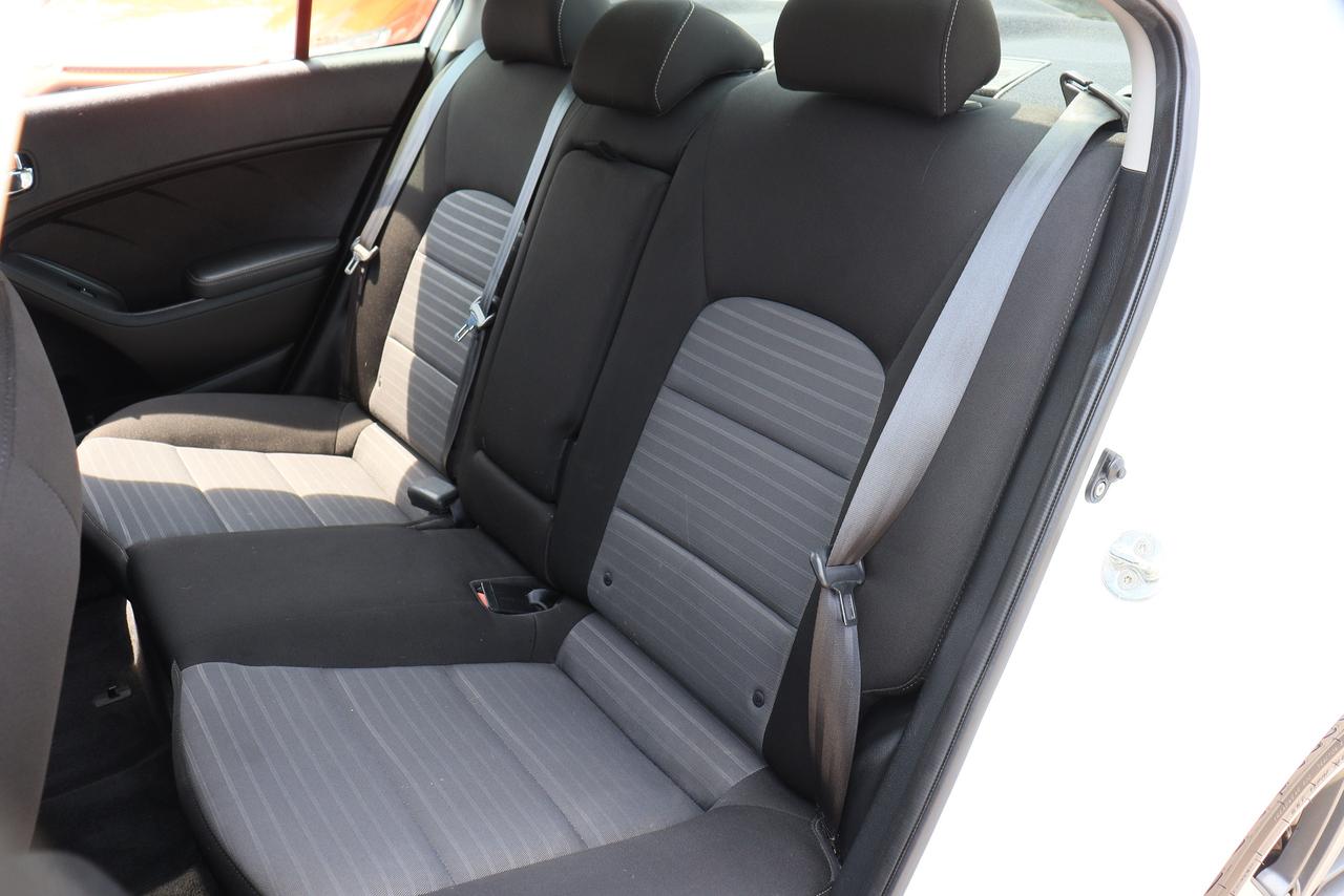 2018 Kia Forte EX | Auto | Sunroof | CarPlay | Cam | Alloys ++ Photo29