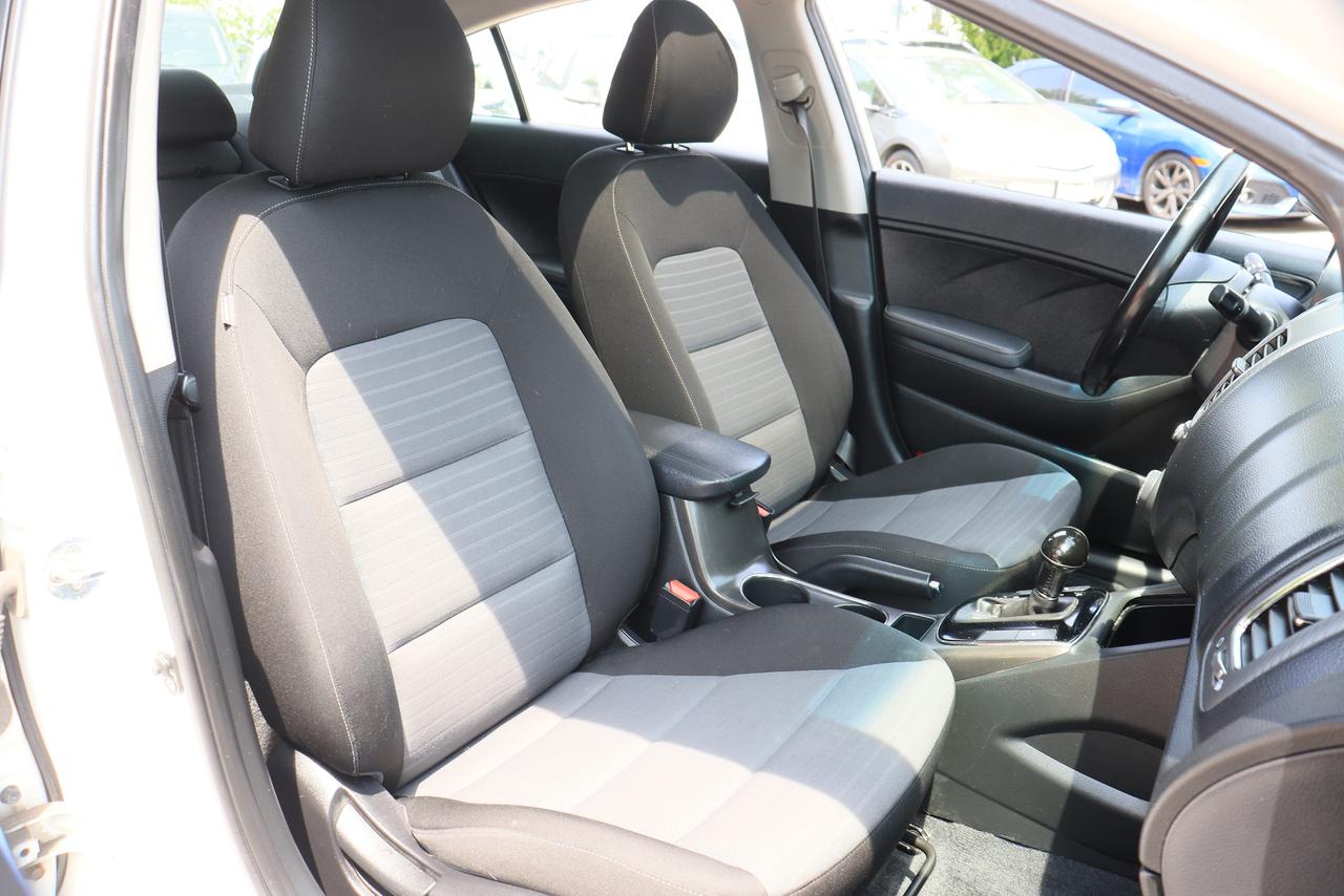 2018 Kia Forte EX | Auto | Sunroof | CarPlay | Cam | Alloys ++ Photo69