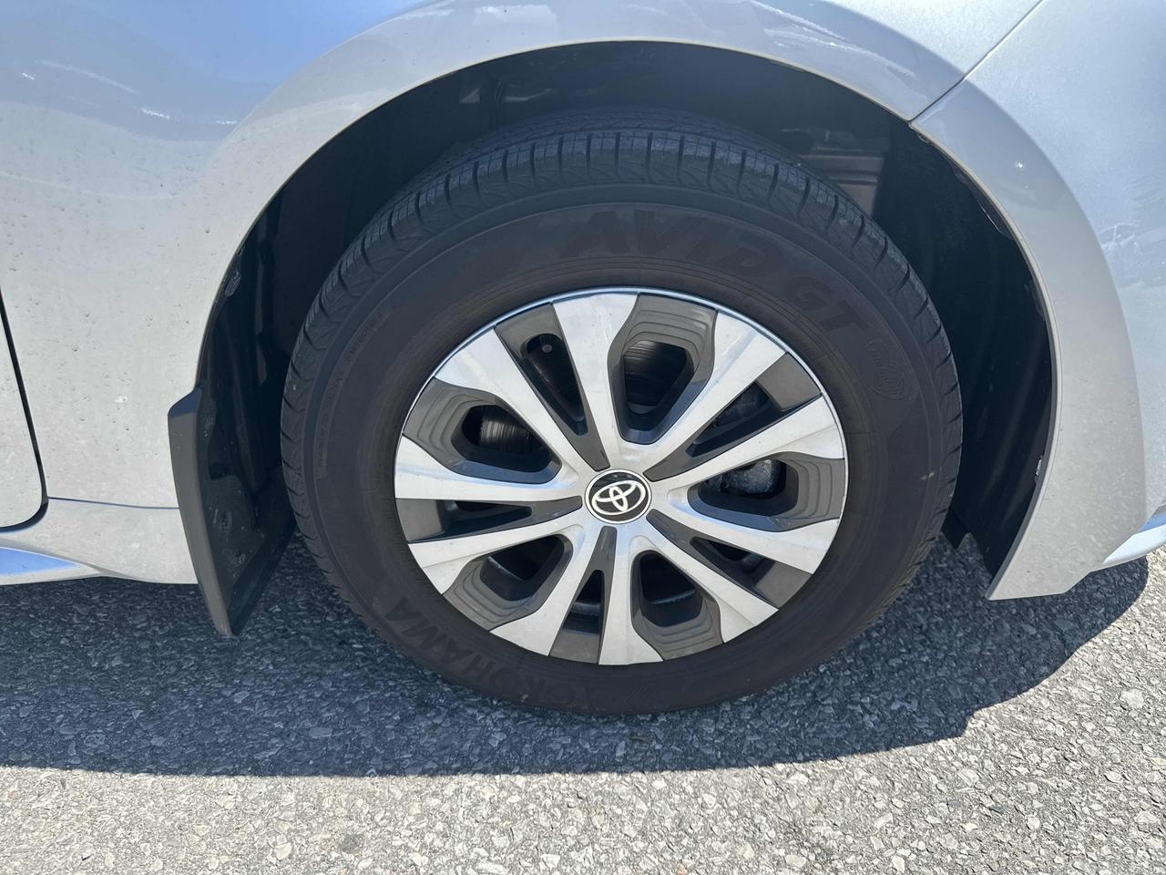 2024 Toyota Corolla Hybrid LE | AWD | CarPlay | Cam | Like New! Photo8