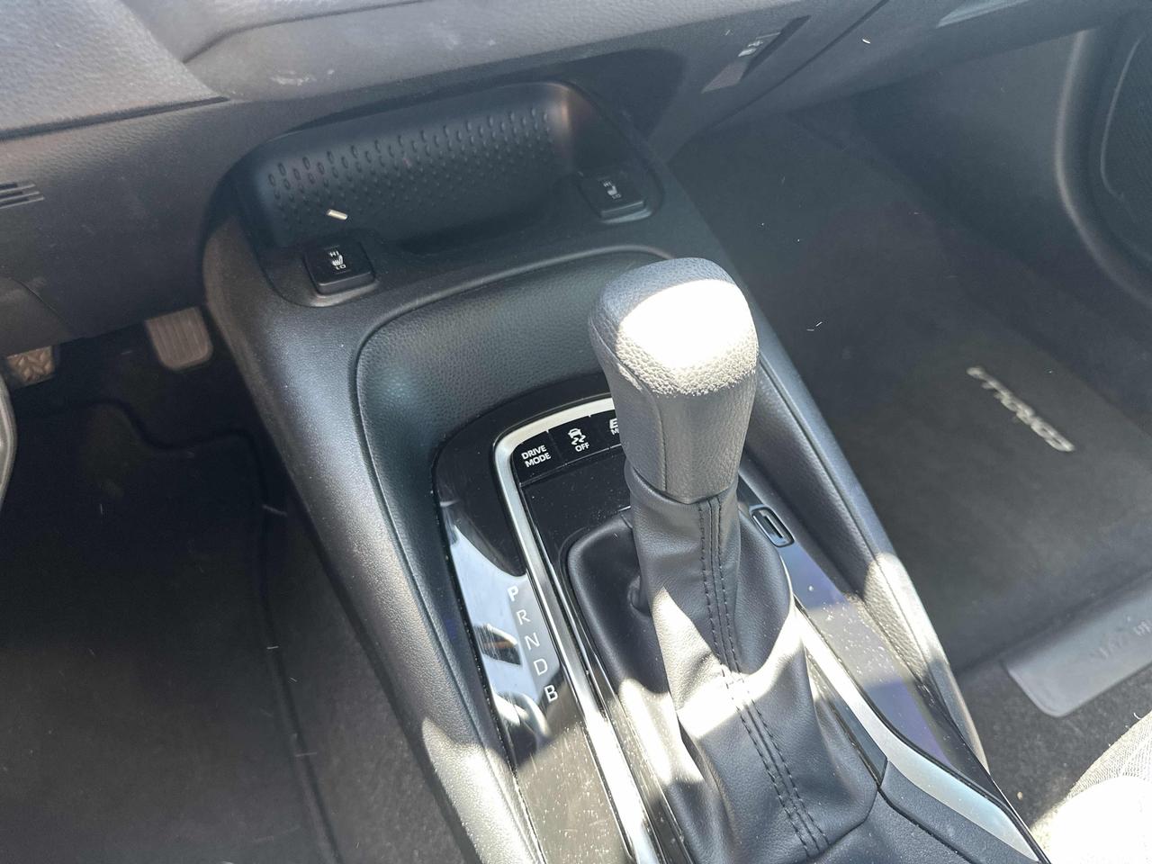 2024 Toyota Corolla Hybrid LE | AWD | CarPlay | Cam | Like New! Photo26