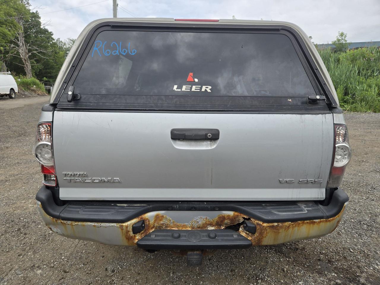 2009 Toyota Tacoma  - Photo #5