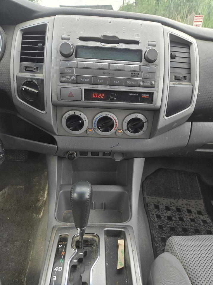 2009 Toyota Tacoma  - Photo #8