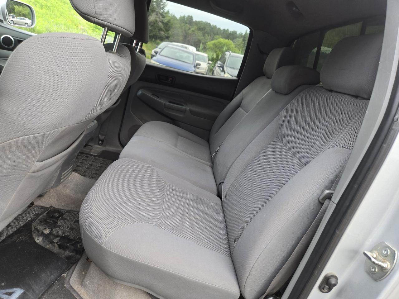 2009 Toyota Tacoma  - Photo #12