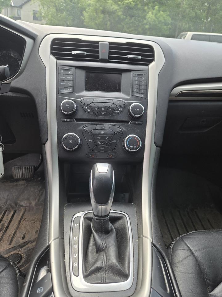 2013 Ford Fusion SE Photo