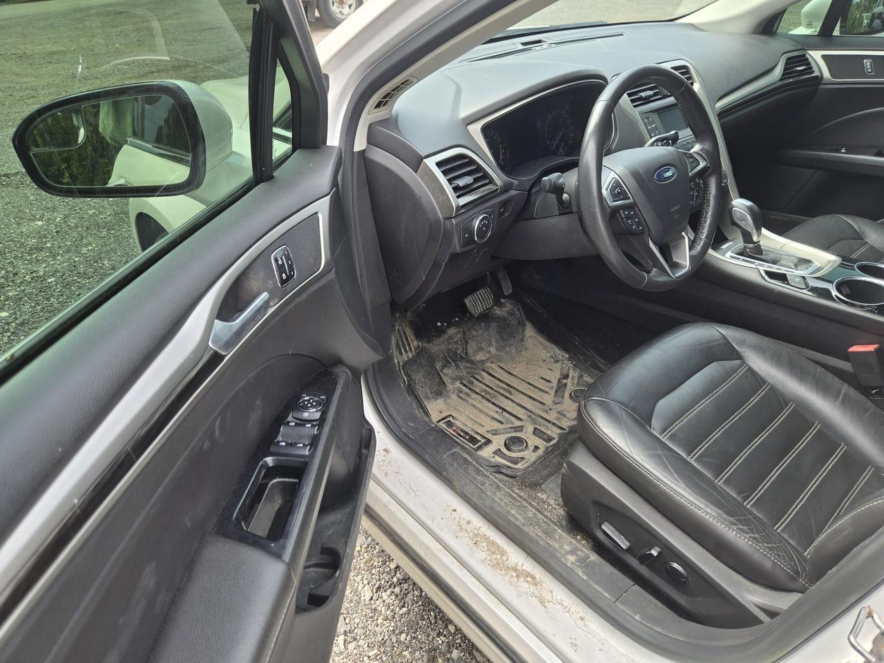 2013 Ford Fusion SE Photo