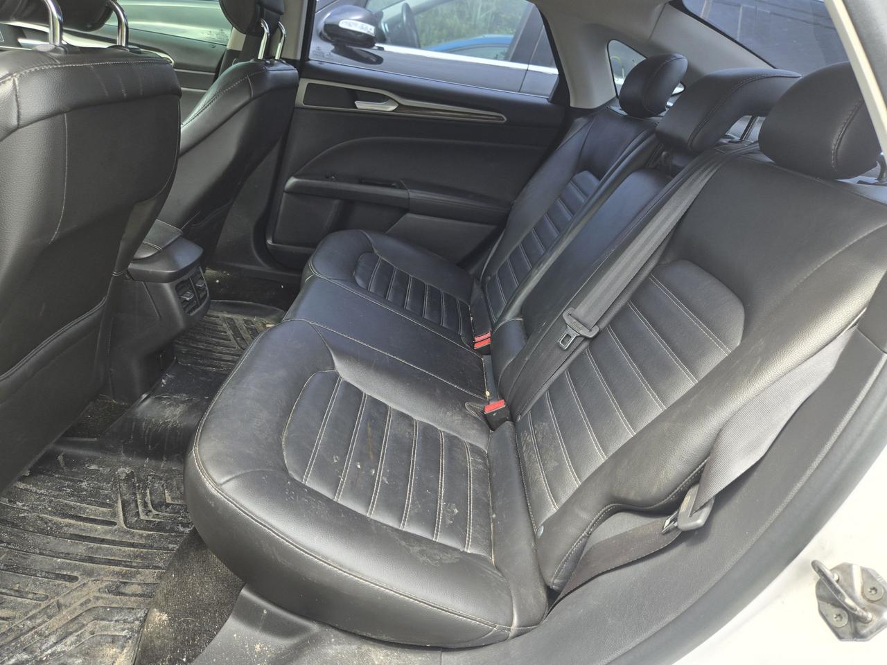 2013 Ford Fusion SE Photo