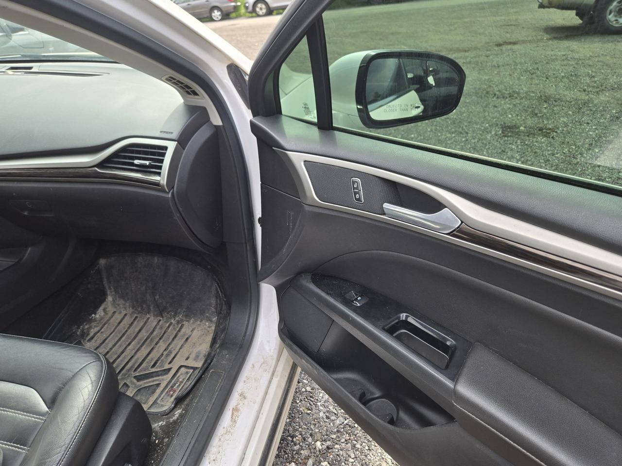2013 Ford Fusion SE Photo
