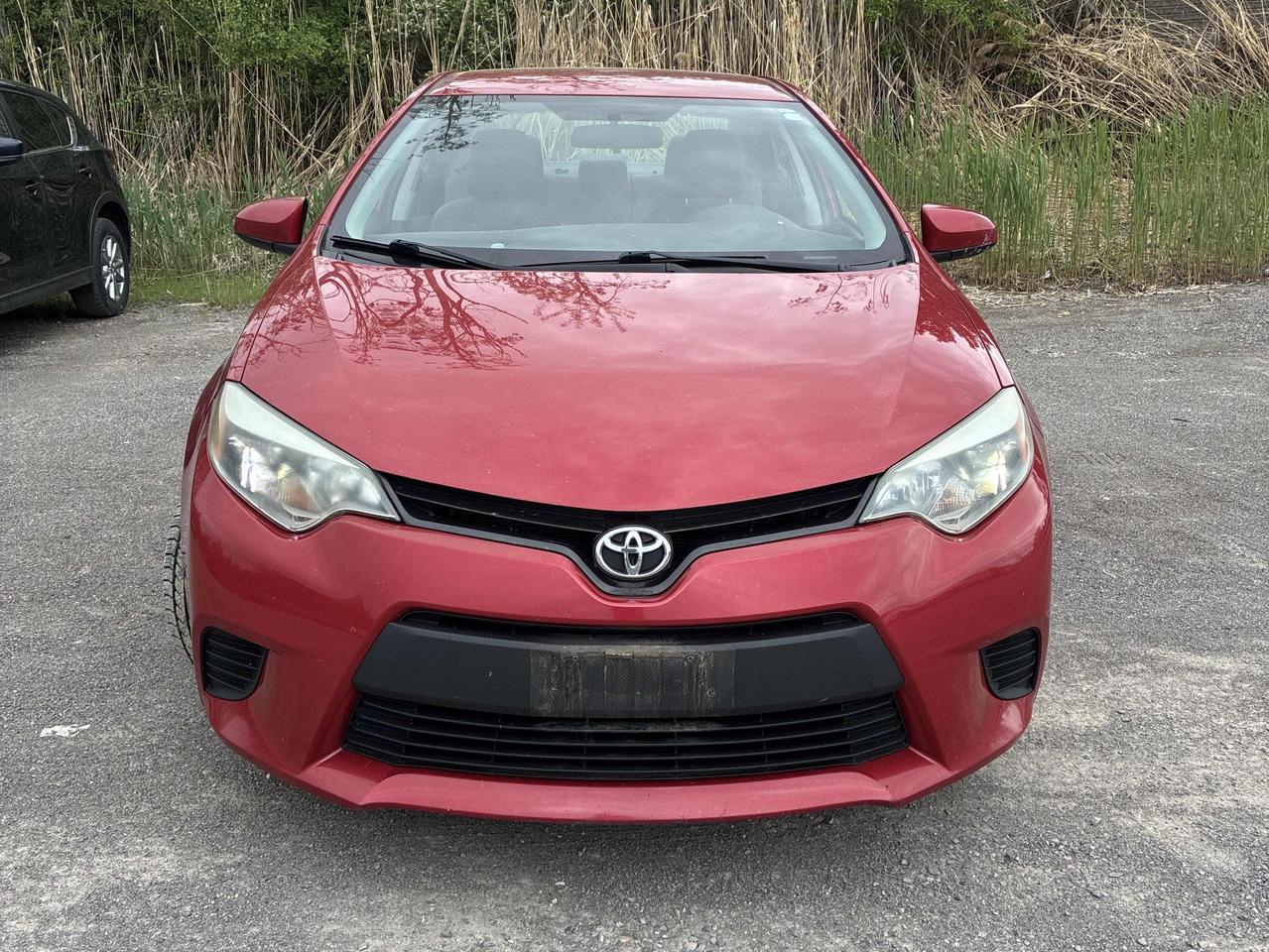 2014 Toyota Corolla LE, HEATED SEATS, BACK-UP CAM AND MORE!! Photo
