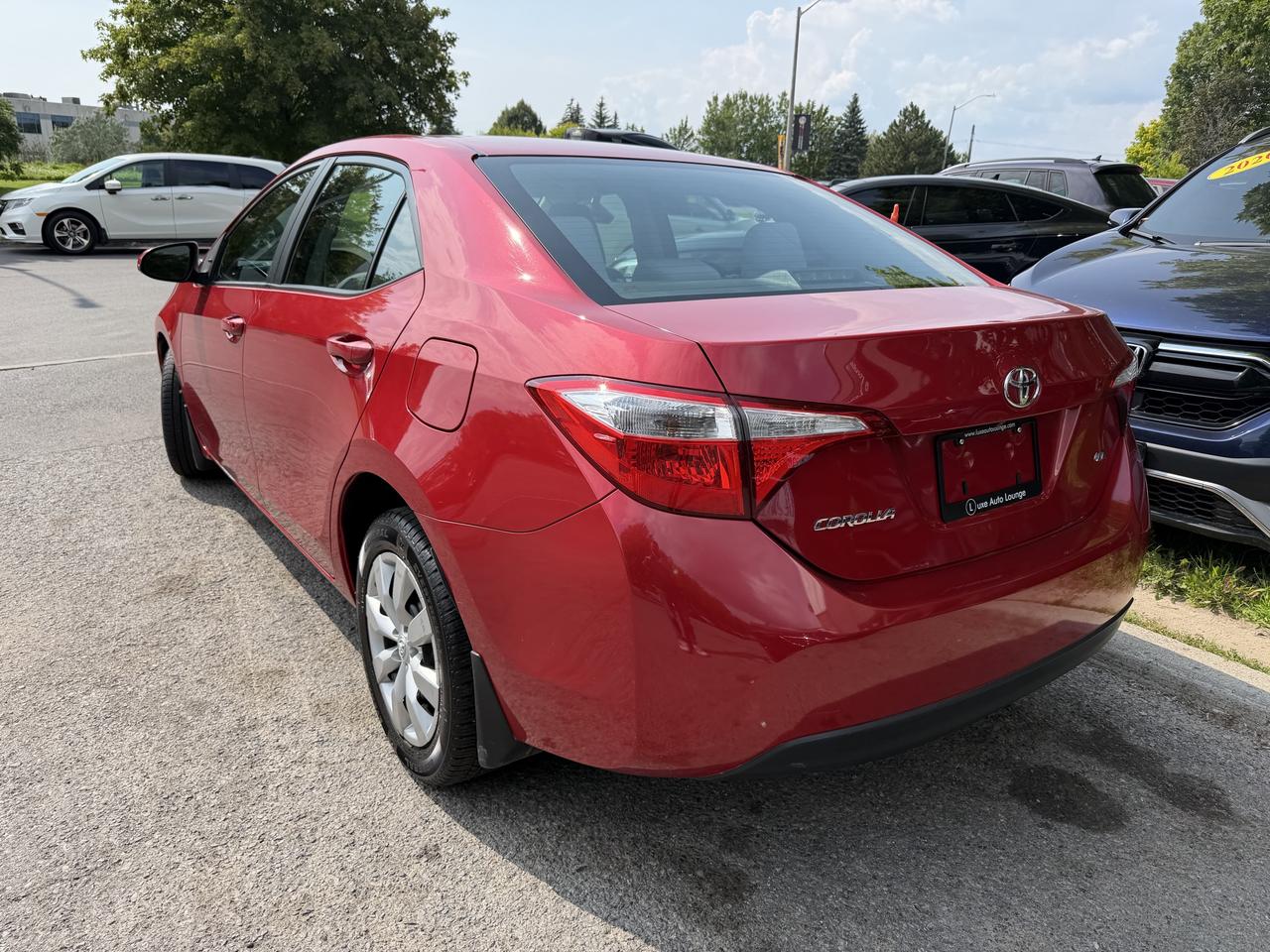 2014 Toyota Corolla LE, HEATED SEATS, BACK-UP CAM AND MORE!! Photo