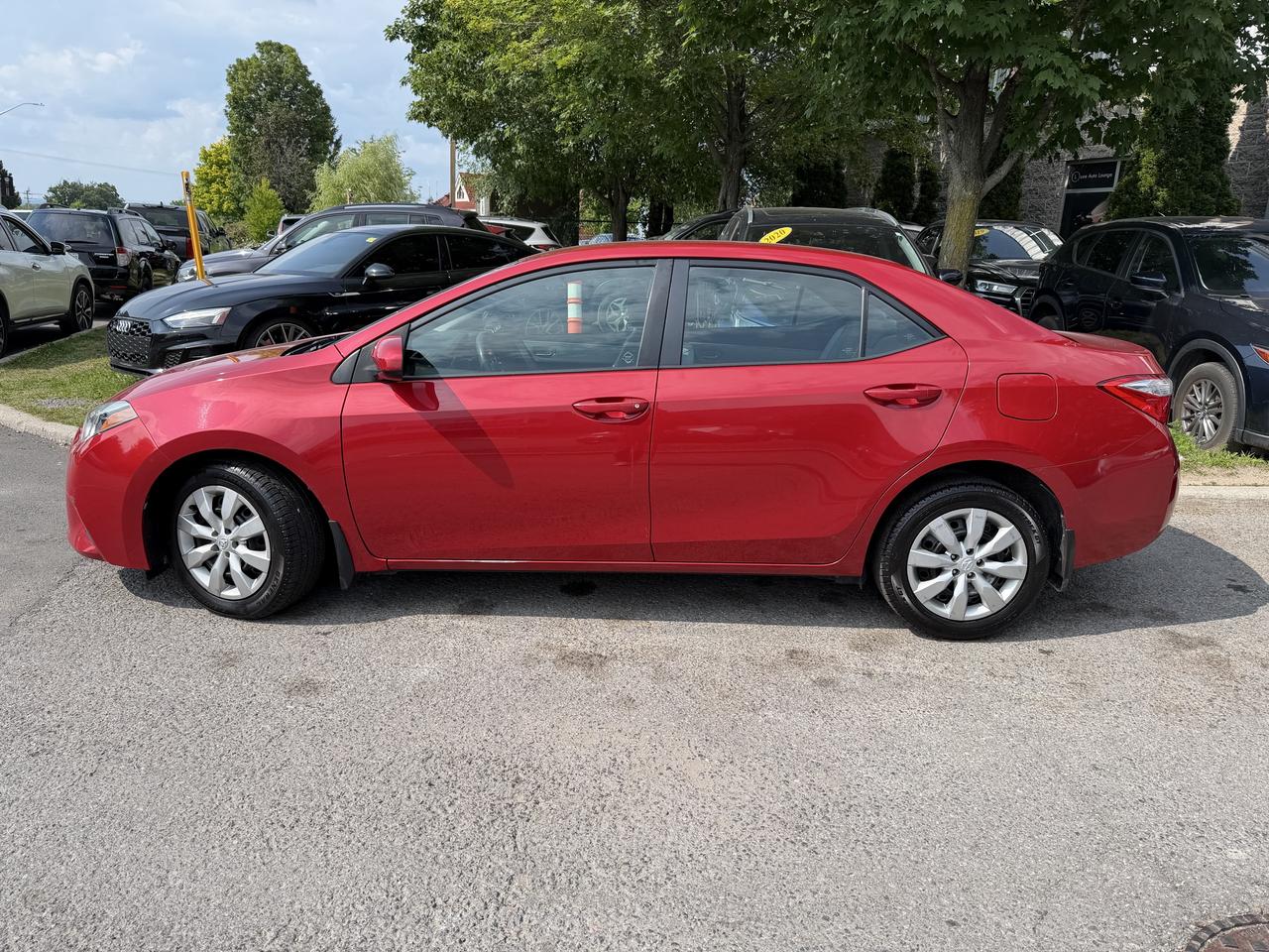 2014 Toyota Corolla LE, HEATED SEATS, BACK-UP CAM AND MORE!! Photo