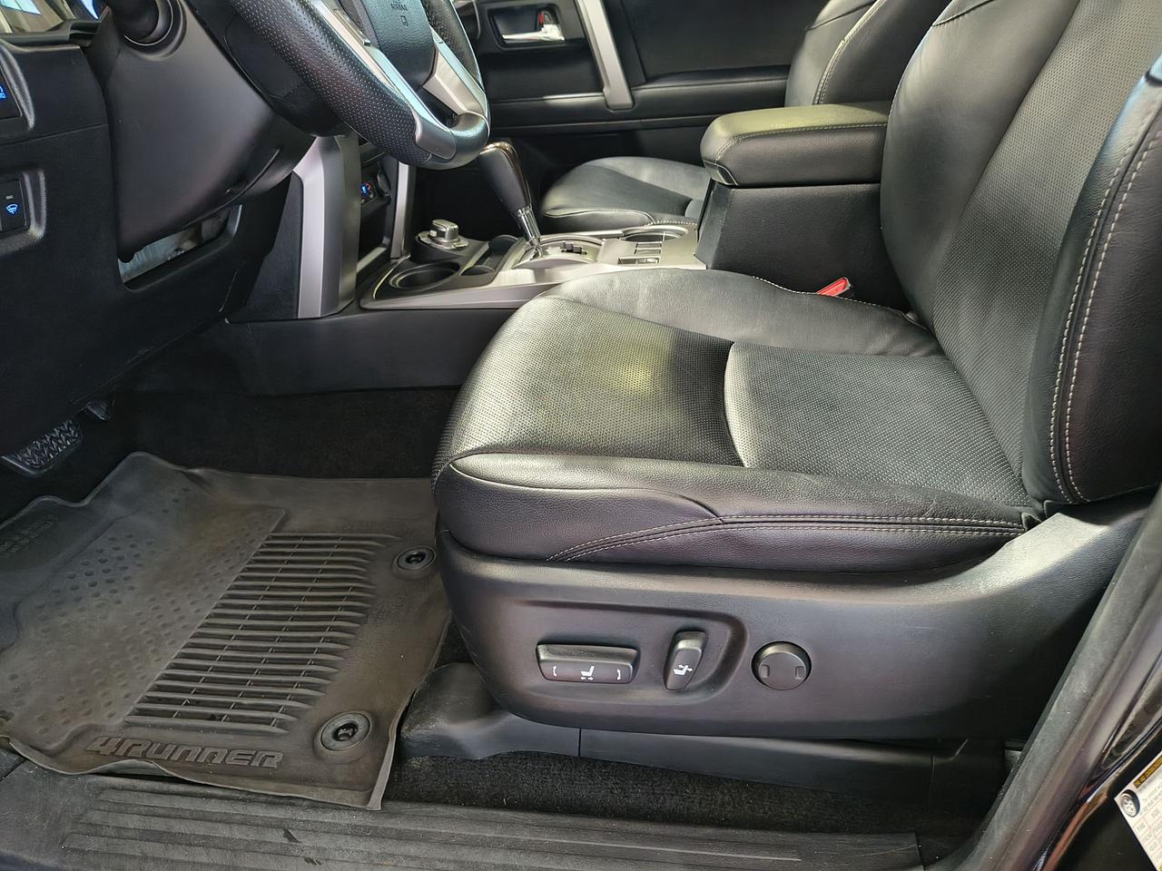 2024 Toyota 4Runner Limited Photo0