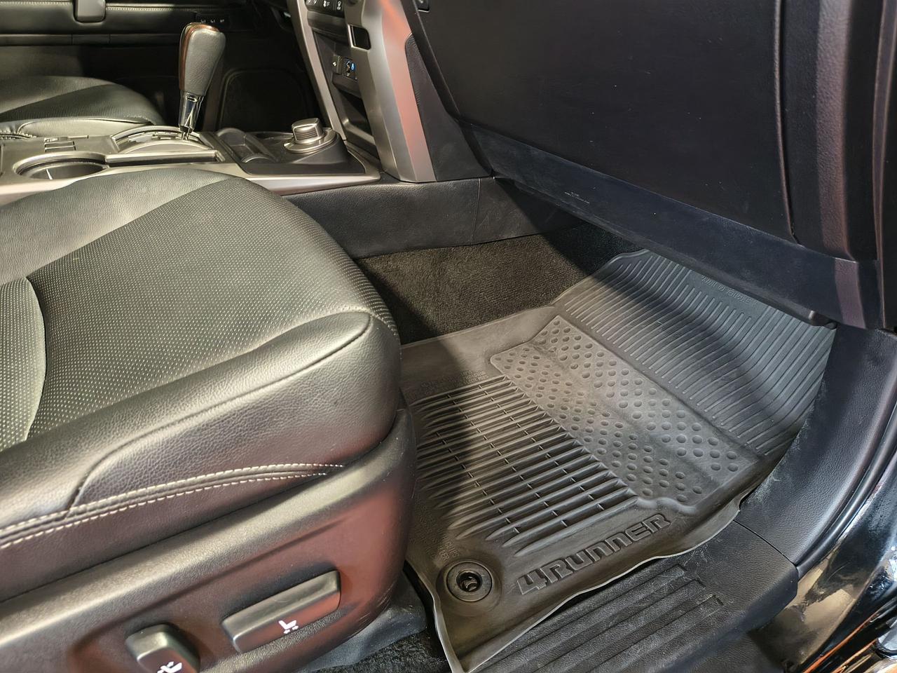 2024 Toyota 4Runner Limited Photo0
