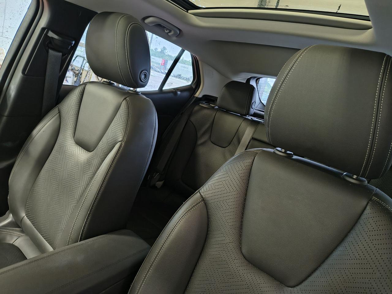 2023 Buick Encore GX Essence Photo0