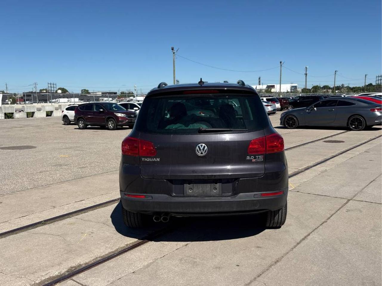 2016 Volkswagen Tiguan COMFORTLINE, GPS, B/U CAM, HEATED SEATS & MORE!! Photo10