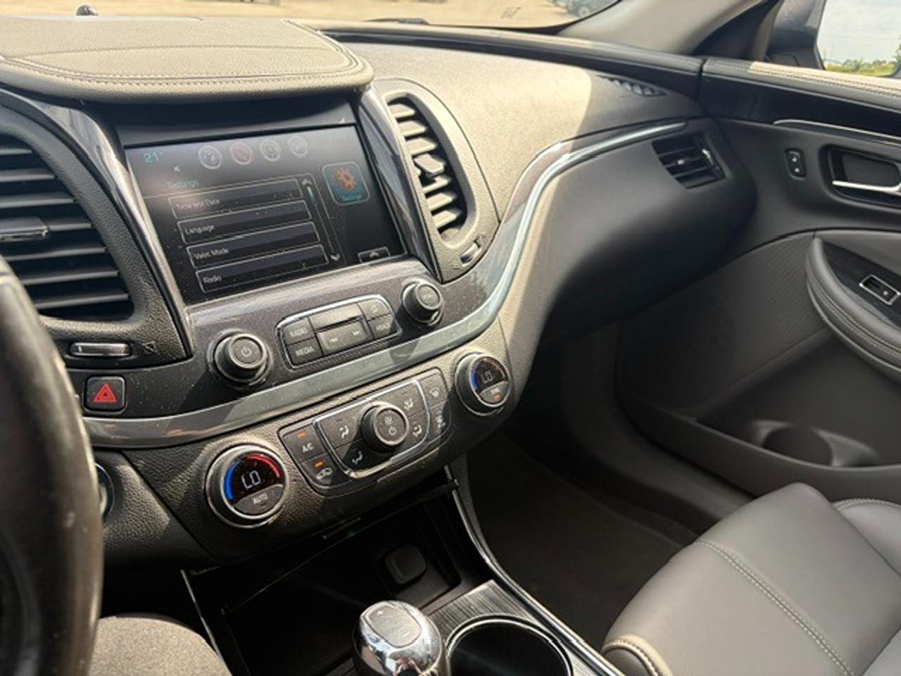 2019 Chevrolet Impala LT Photo