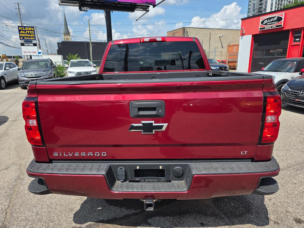 2018 Chevrolet Silverado 1500 LT 4WD Crew Cab Photo4