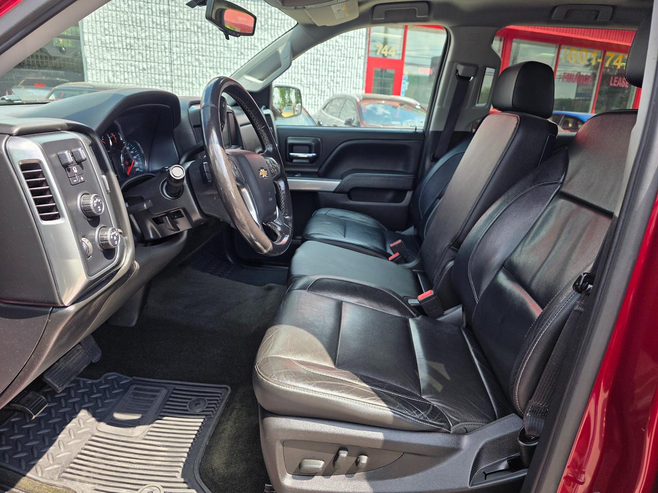 2018 Chevrolet Silverado 1500 LT 4WD Crew Cab Photo