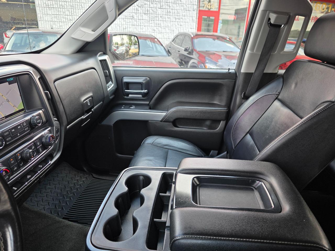 2018 Chevrolet Silverado 1500 LT 4WD Crew Cab Photo