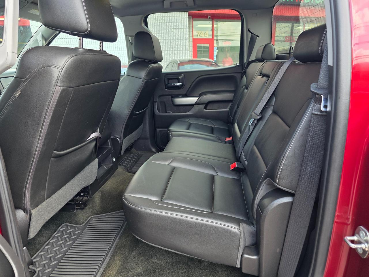 2018 Chevrolet Silverado 1500 LT 4WD Crew Cab Photo