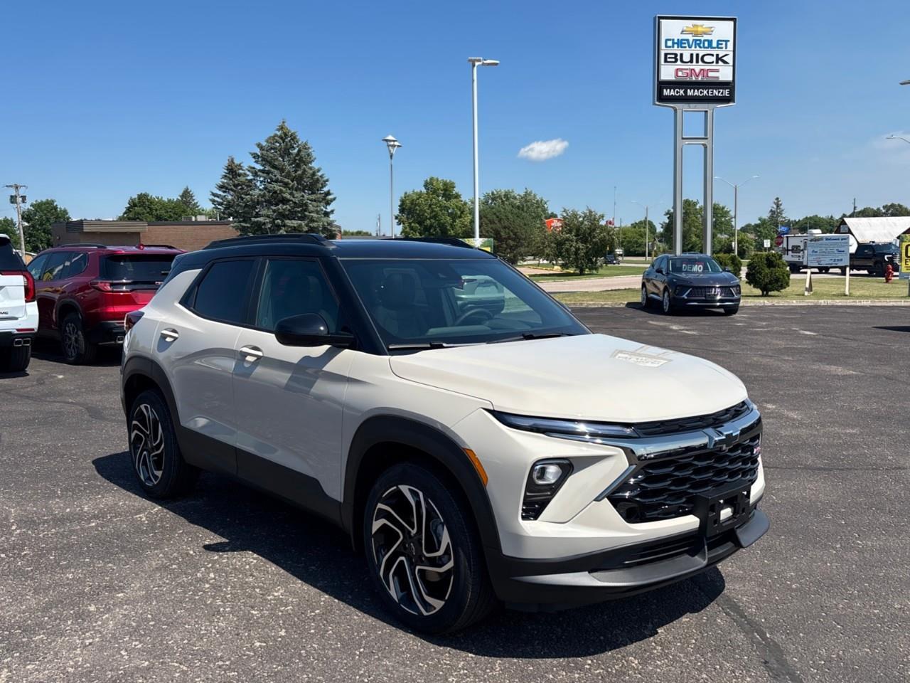 2026 Chevrolet TrailBlazer RS New Sporty 5 Passenger AWD SUV with a Panoramic Sunroof, Heated Front Seats, Heated Steering Wheel, Adaptive Cruise Control, Wireless Phone Charging, Hands Free Power Liftgate and a 11 Touchscreen Rad Photo