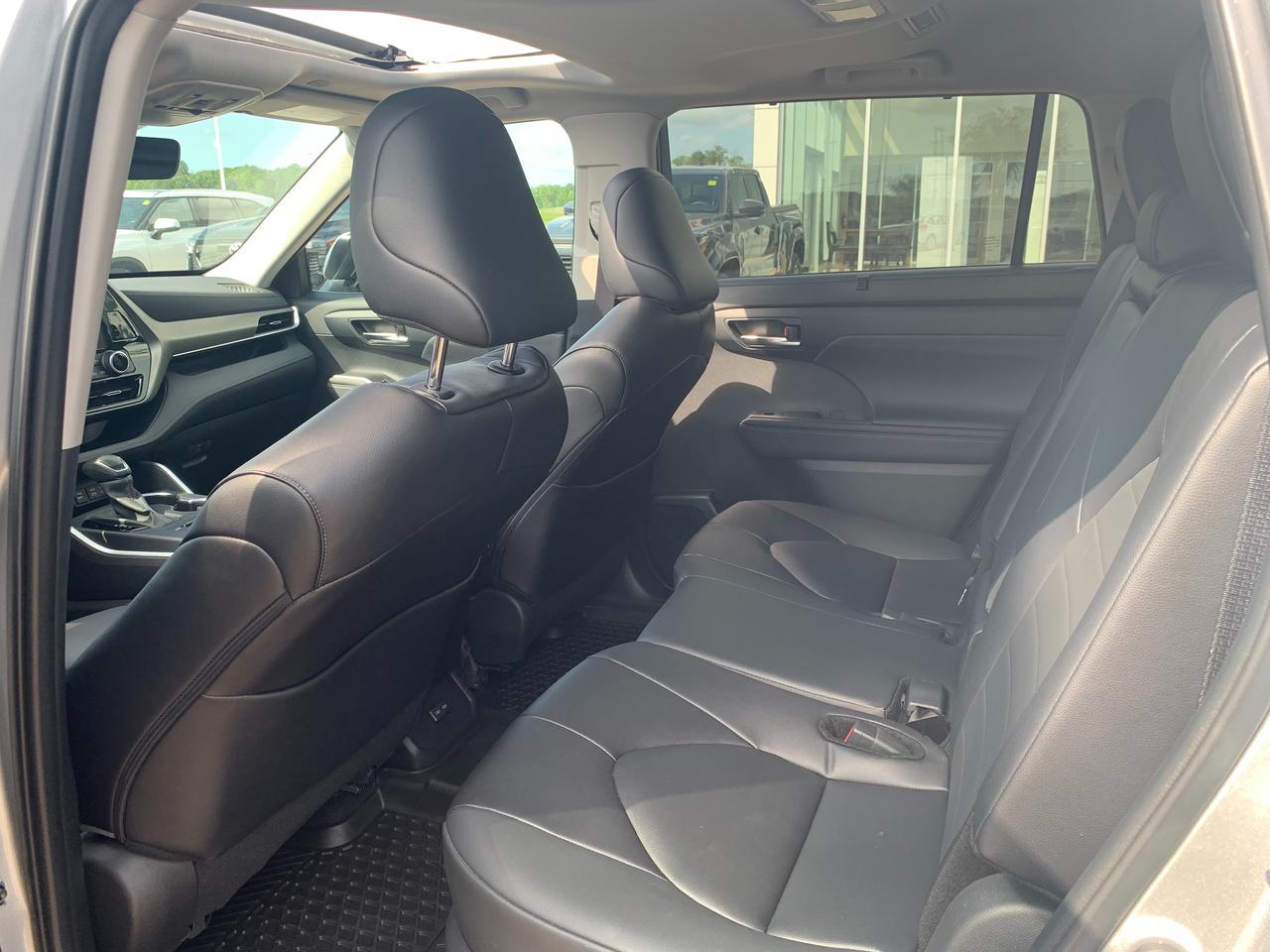 2024 Toyota Highlander XLE Photo