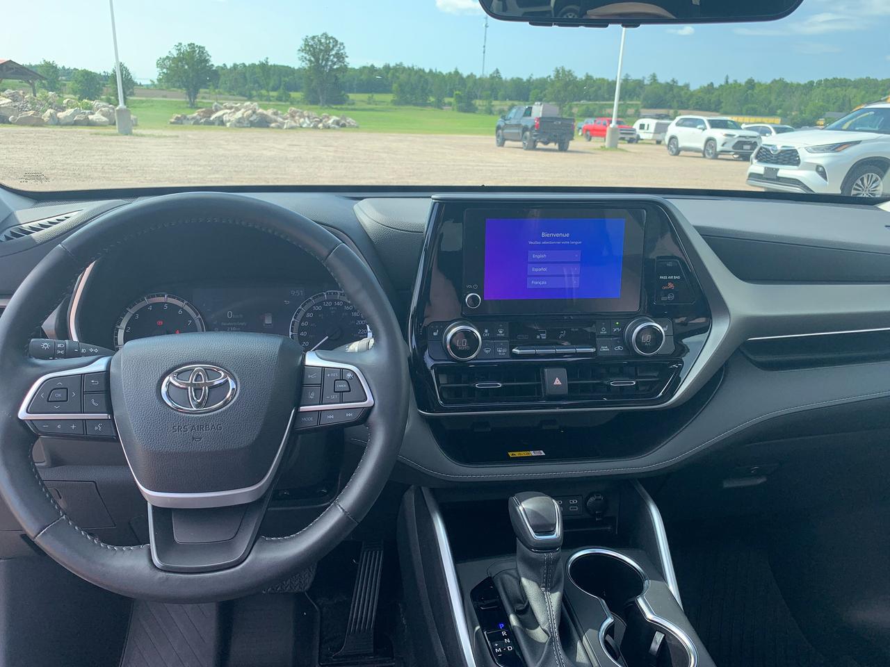 2024 Toyota Highlander XLE Photo