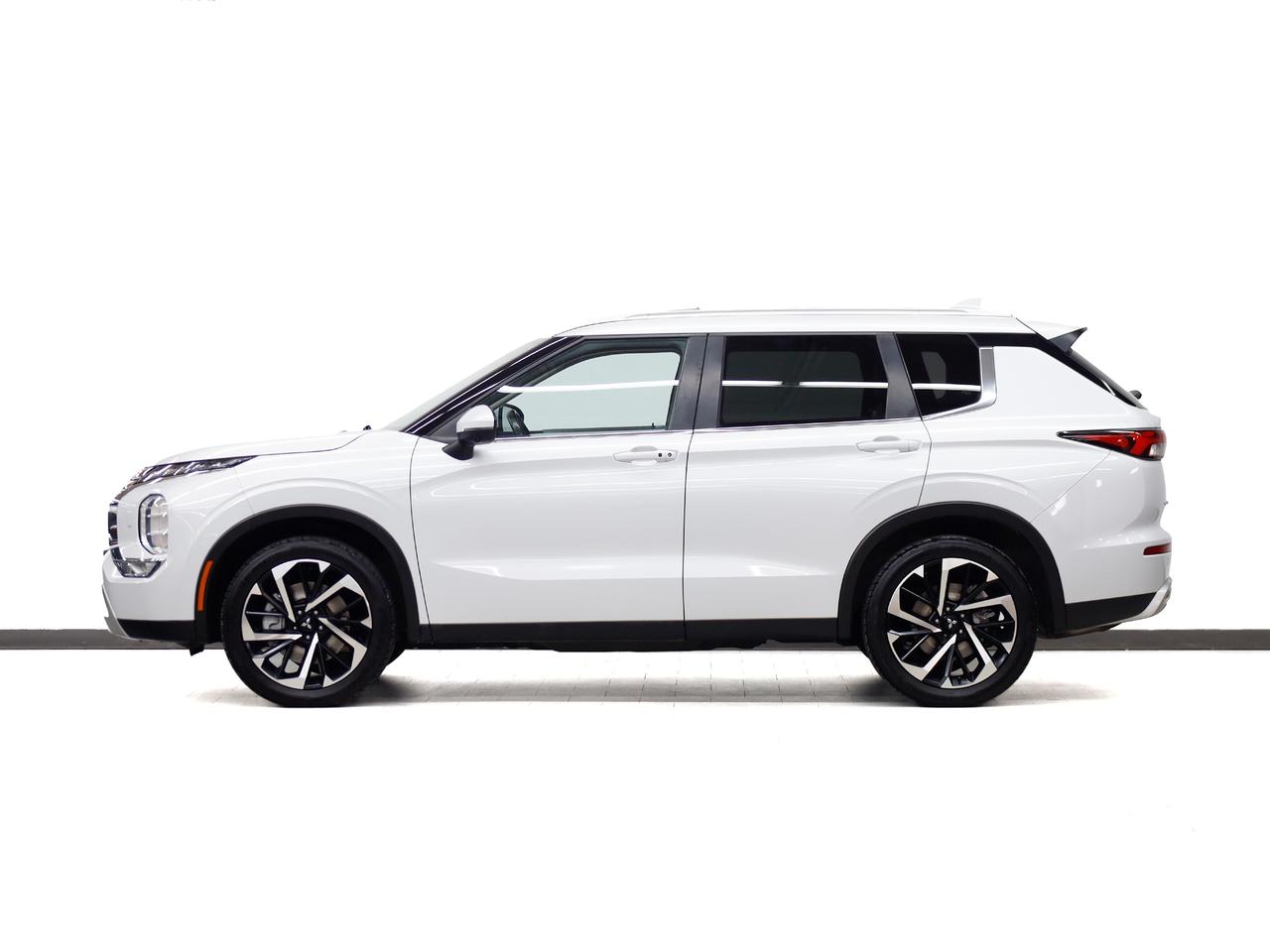 2022 Mitsubishi Outlander SEL S-AWC | Nav | Pano roof | Leather | CarPlay
