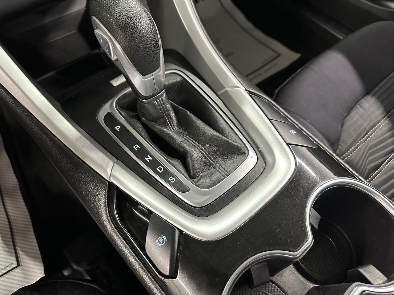 2016 Ford Fusion 4dr Sdn SE FWD Photo39
