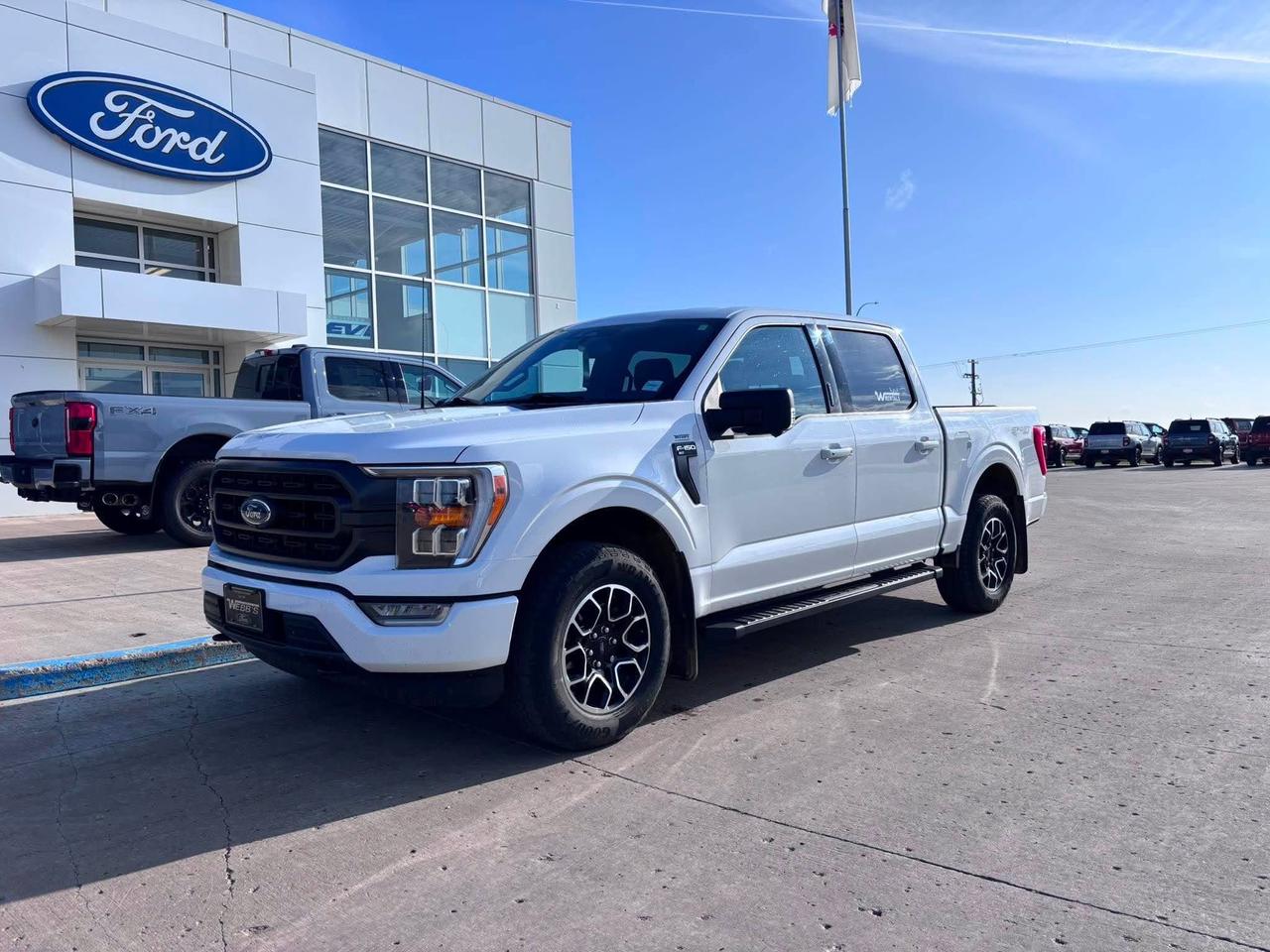 2023 Ford F-150 XLT 4WD SuperCrew 5.5' Box Photo0