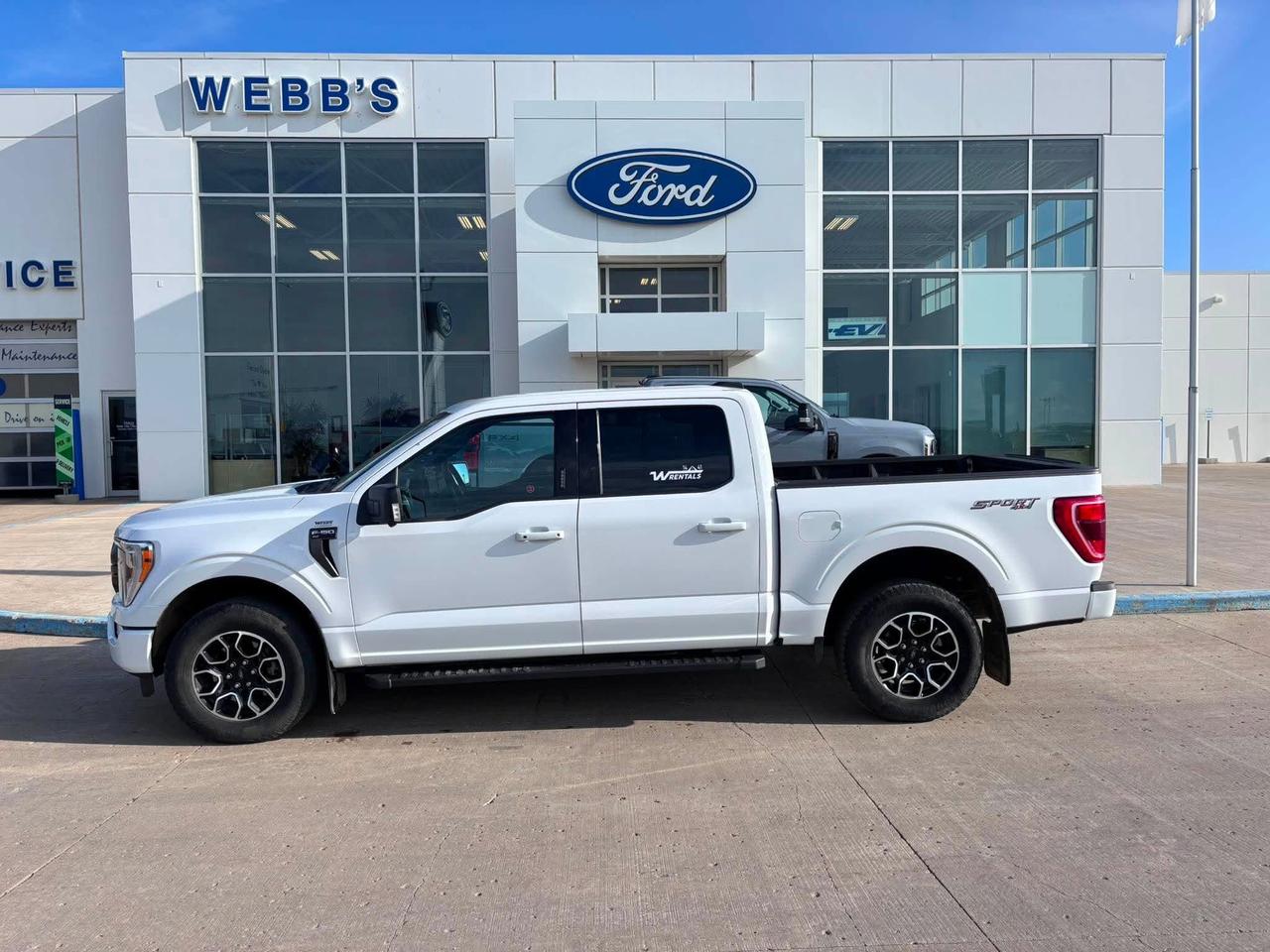 2023 Ford F-150 XLT 4WD SuperCrew 5.5' Box Photo1