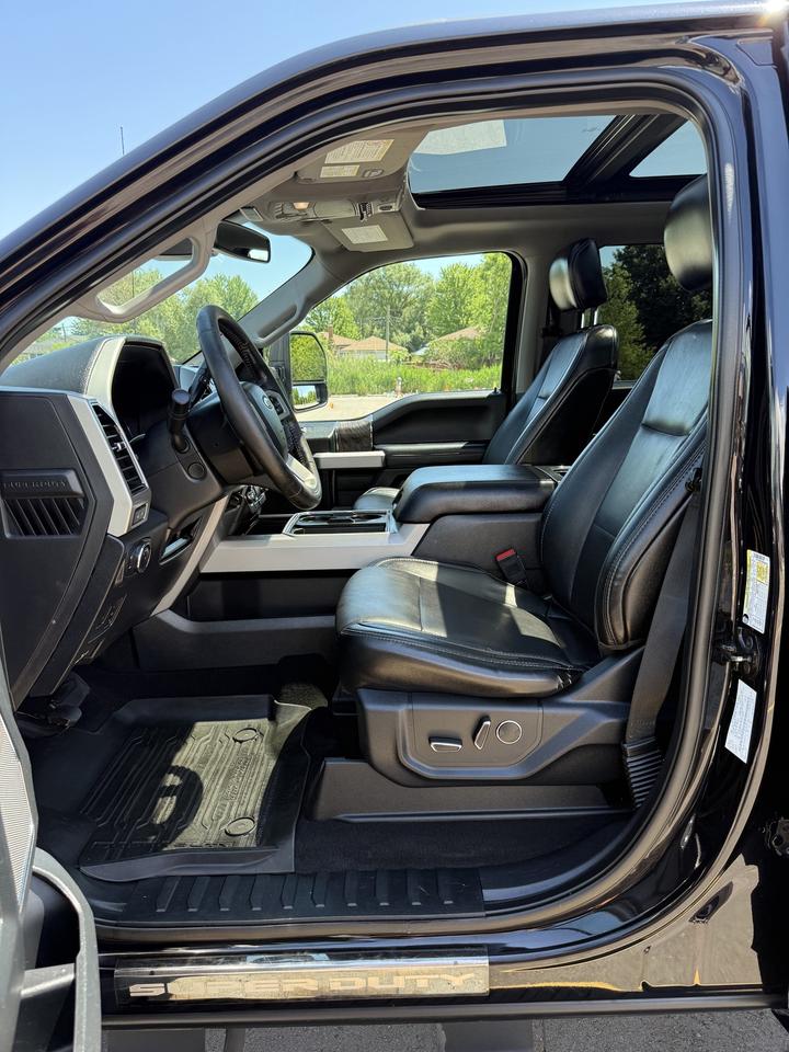 2019 Ford F-250 SUPER DUTY Lariat Photo