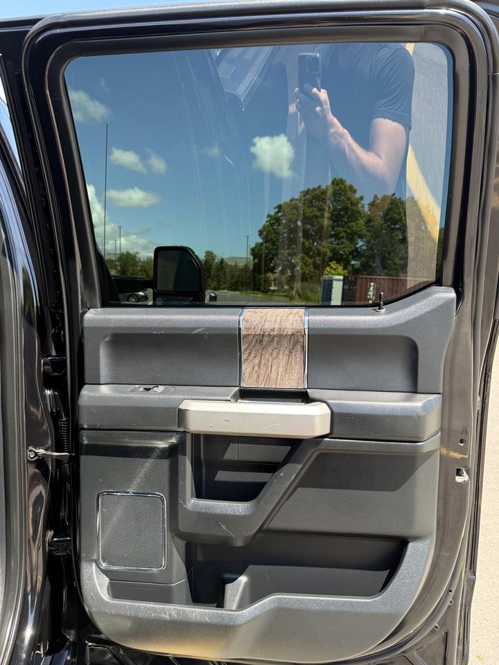 2019 Ford F-250 SUPER DUTY Lariat Photo