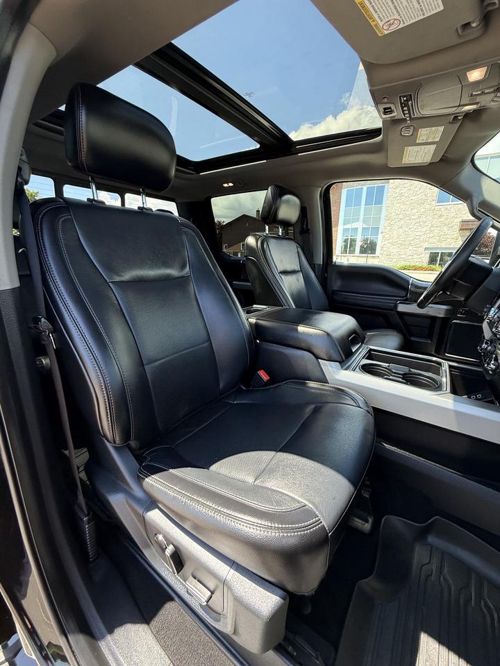 2019 Ford F-250 SUPER DUTY Lariat Photo