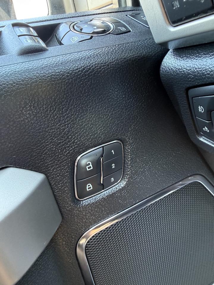 2019 Ford F-250 SUPER DUTY Lariat Photo