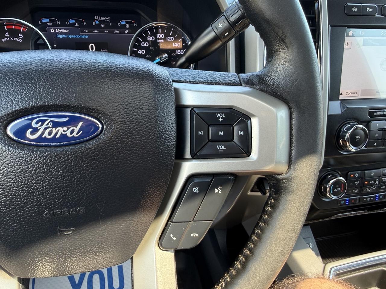 2019 Ford F-250 SUPER DUTY Lariat Photo