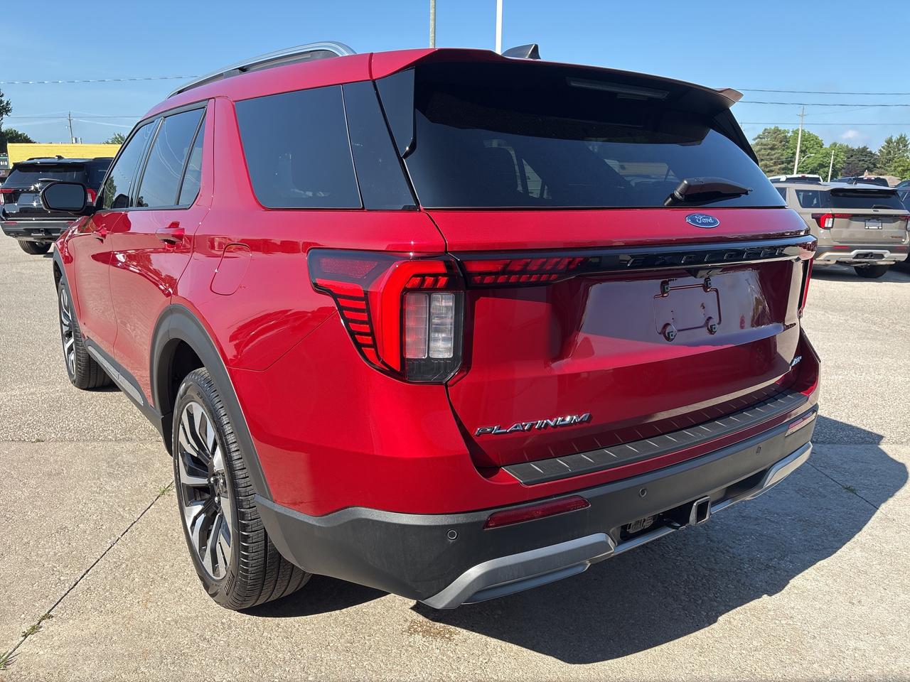2025 Ford Explorer Platinum 4WD Photo