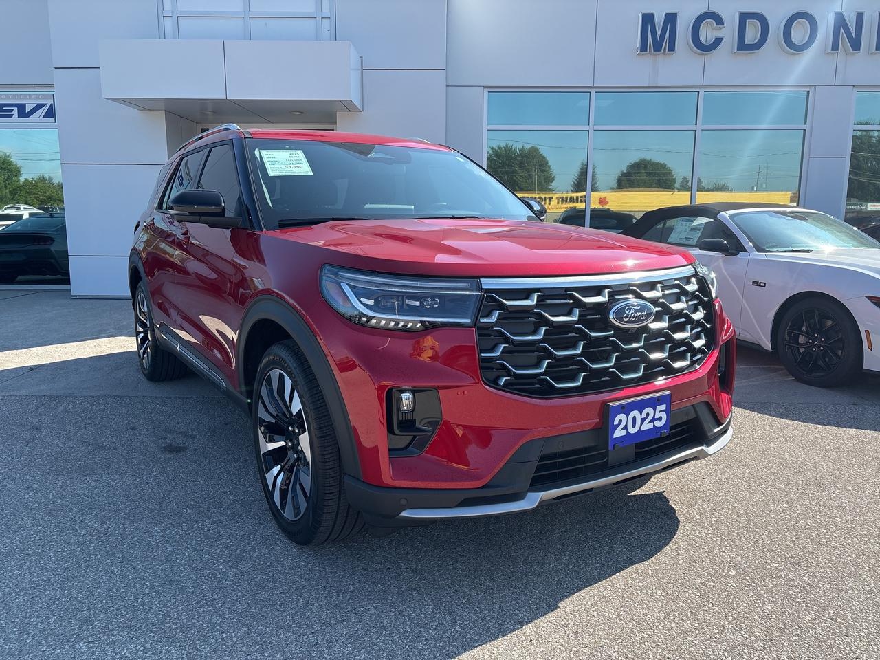 2025 Ford Explorer Platinum 4WD Photo0