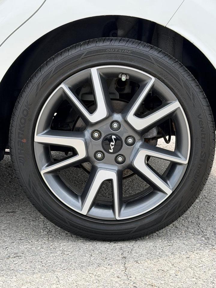 2024 Kia Soul EX PREMIUM Photo