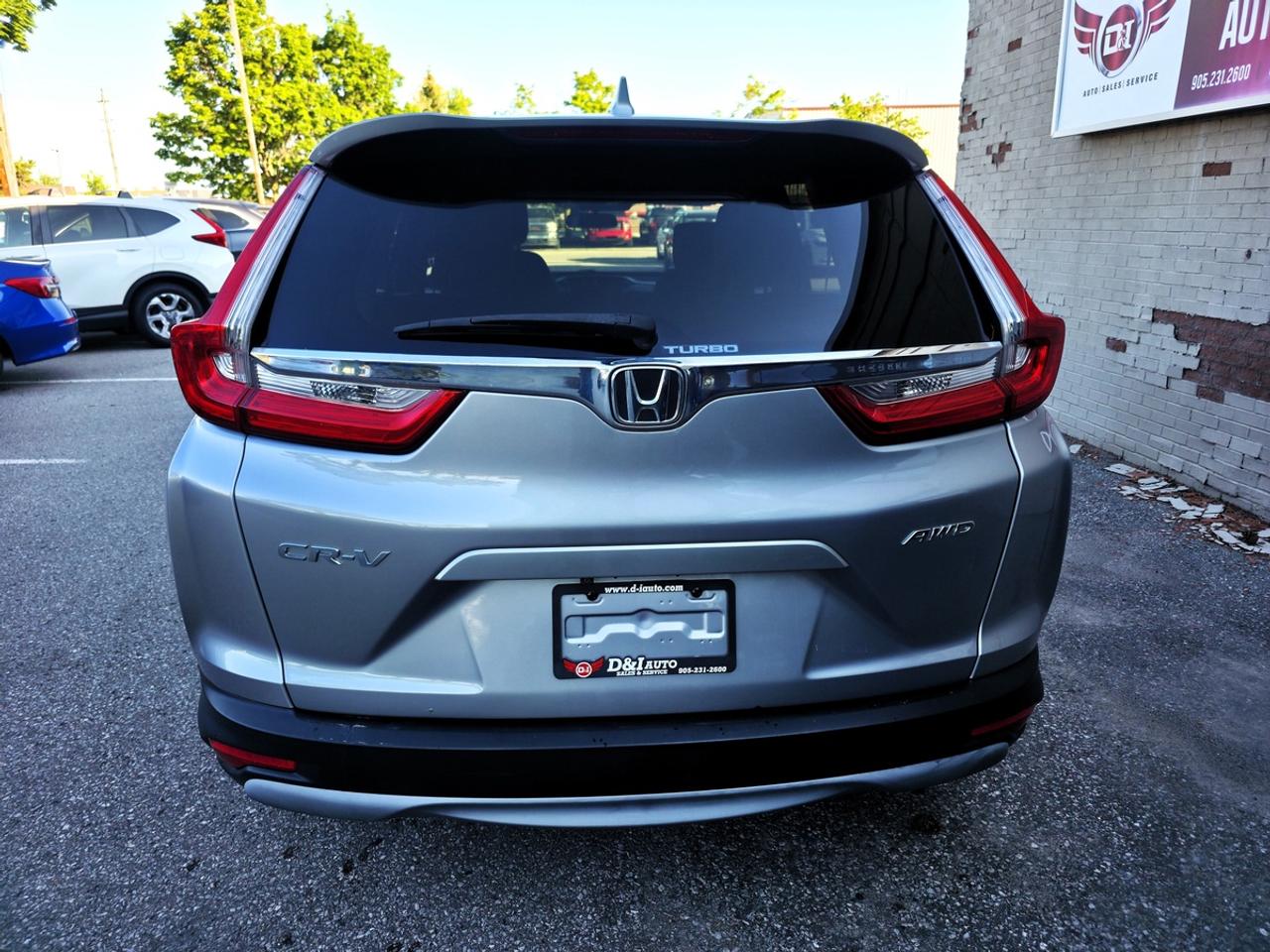2017 Honda CR-V LX Photo4