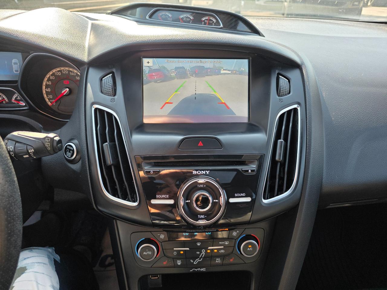 2018 Ford Focus ST Base 4dr Hatchback Photo
