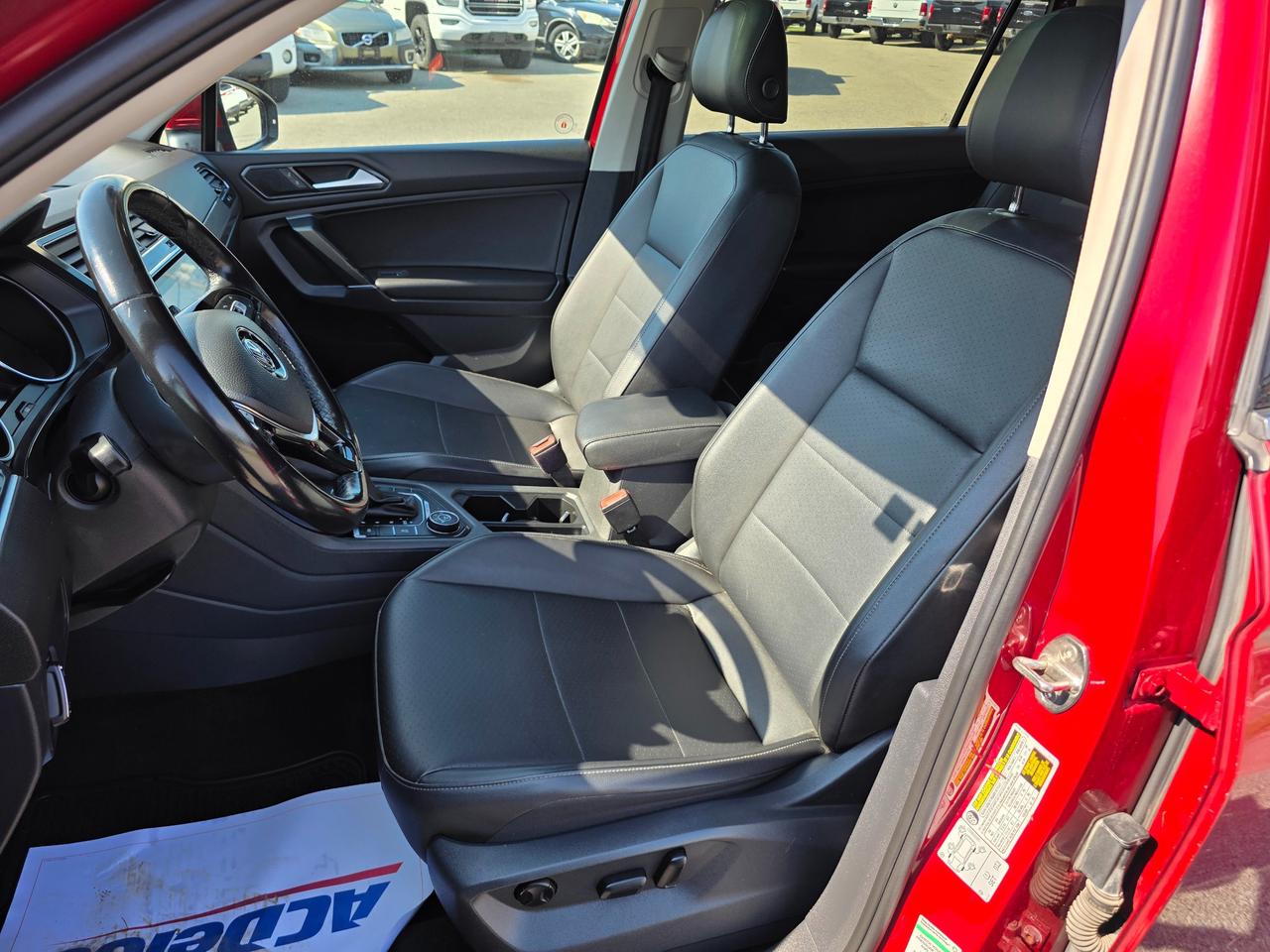 2018 Volkswagen Tiguan Comfortline 4dr All-wheel Drive 4MOTION Photo