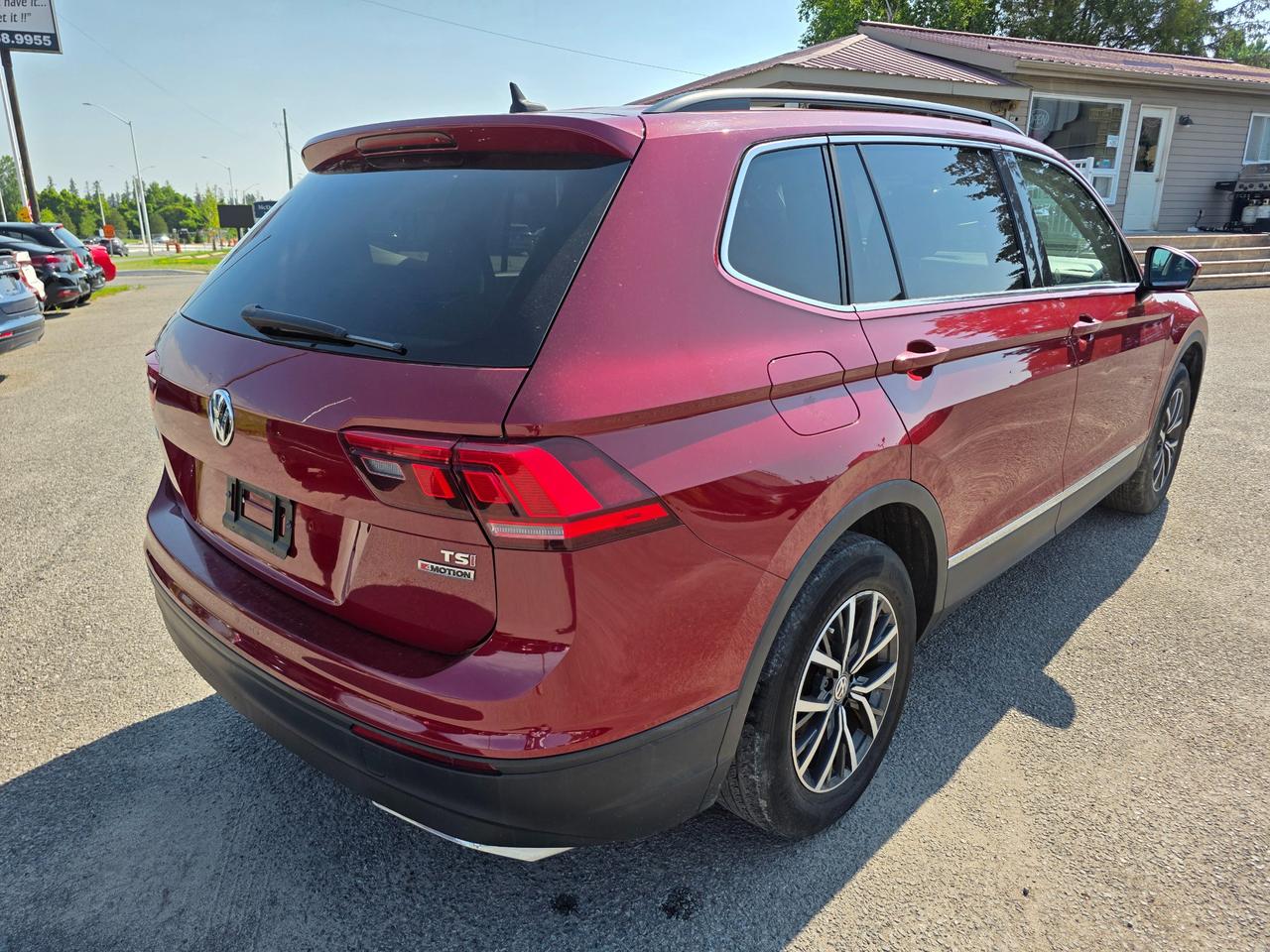 2018 Volkswagen Tiguan Comfortline 4dr All-wheel Drive 4MOTION Photo
