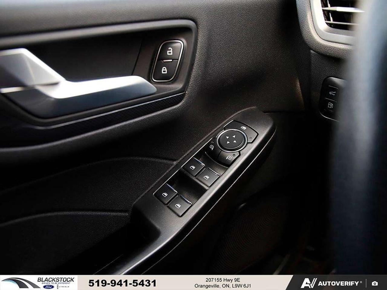 2024 Ford Escape ST LINE   NO ACCIDENTS   LOW KMS   LOADED Photo