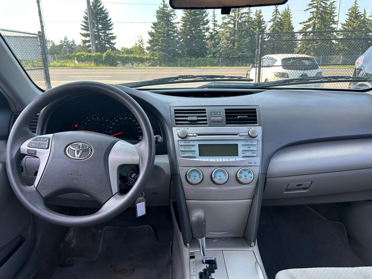 2007 Toyota Camry LE Photo