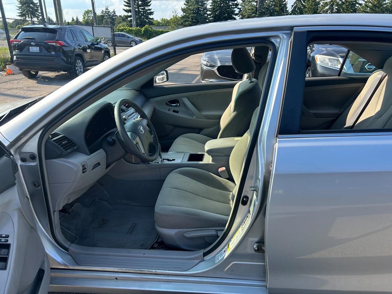 2007 Toyota Camry LE Photo