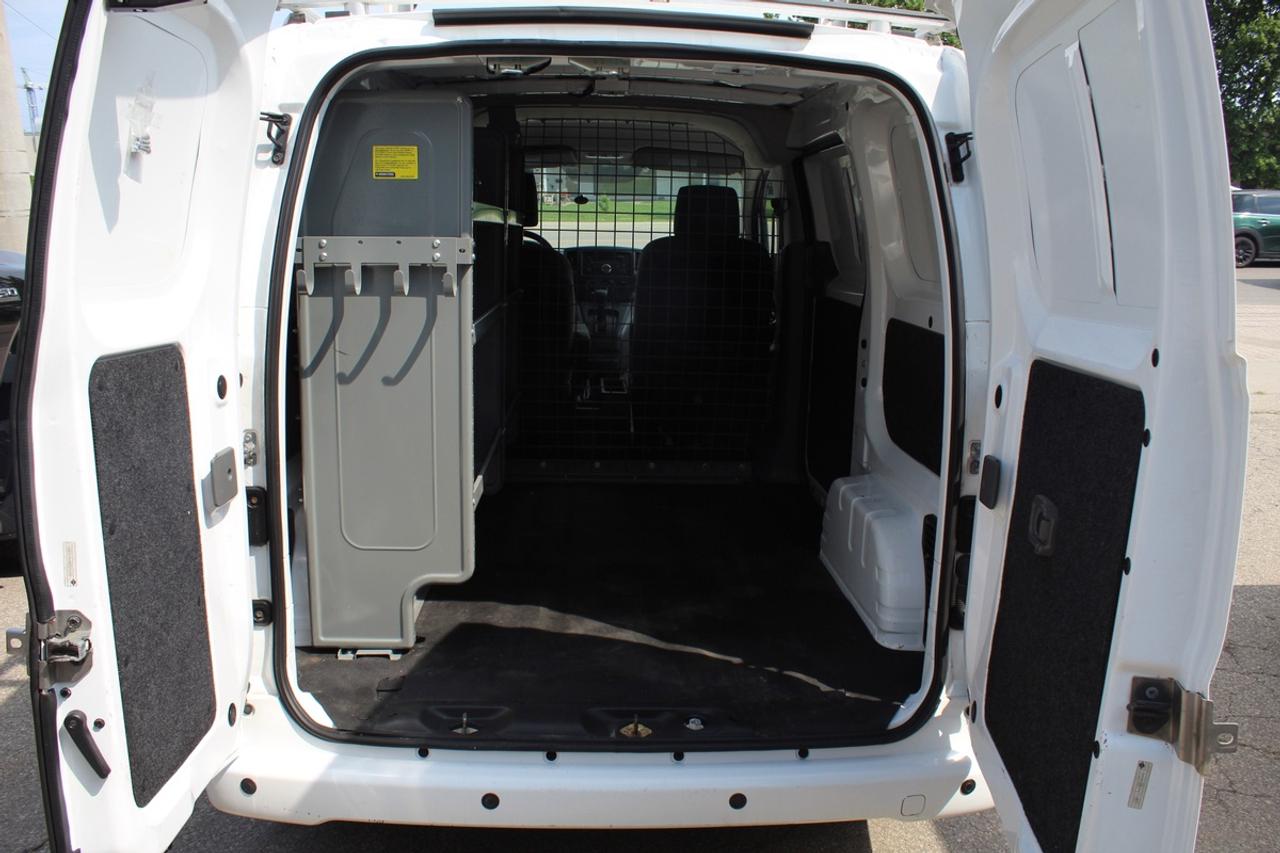2015 Chevrolet City Express LT Ladder Rack Shelving Pwr option Photo