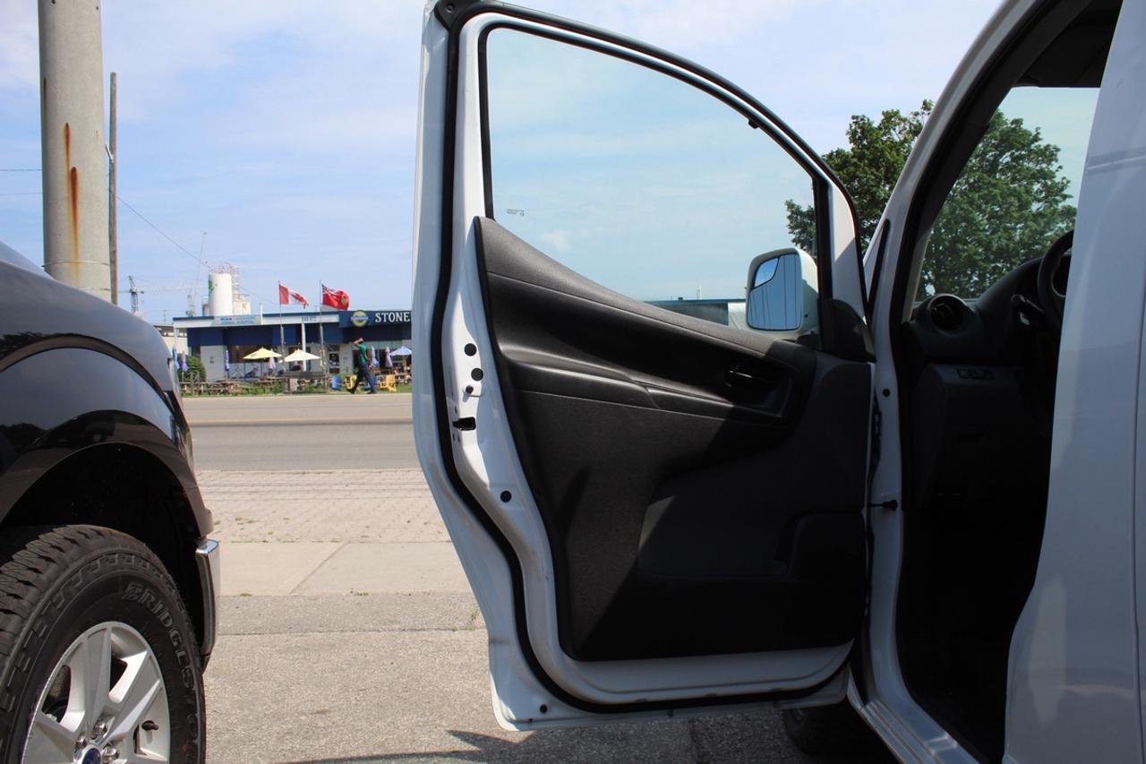 2015 Chevrolet City Express LT Ladder Rack Shelving Pwr option Photo