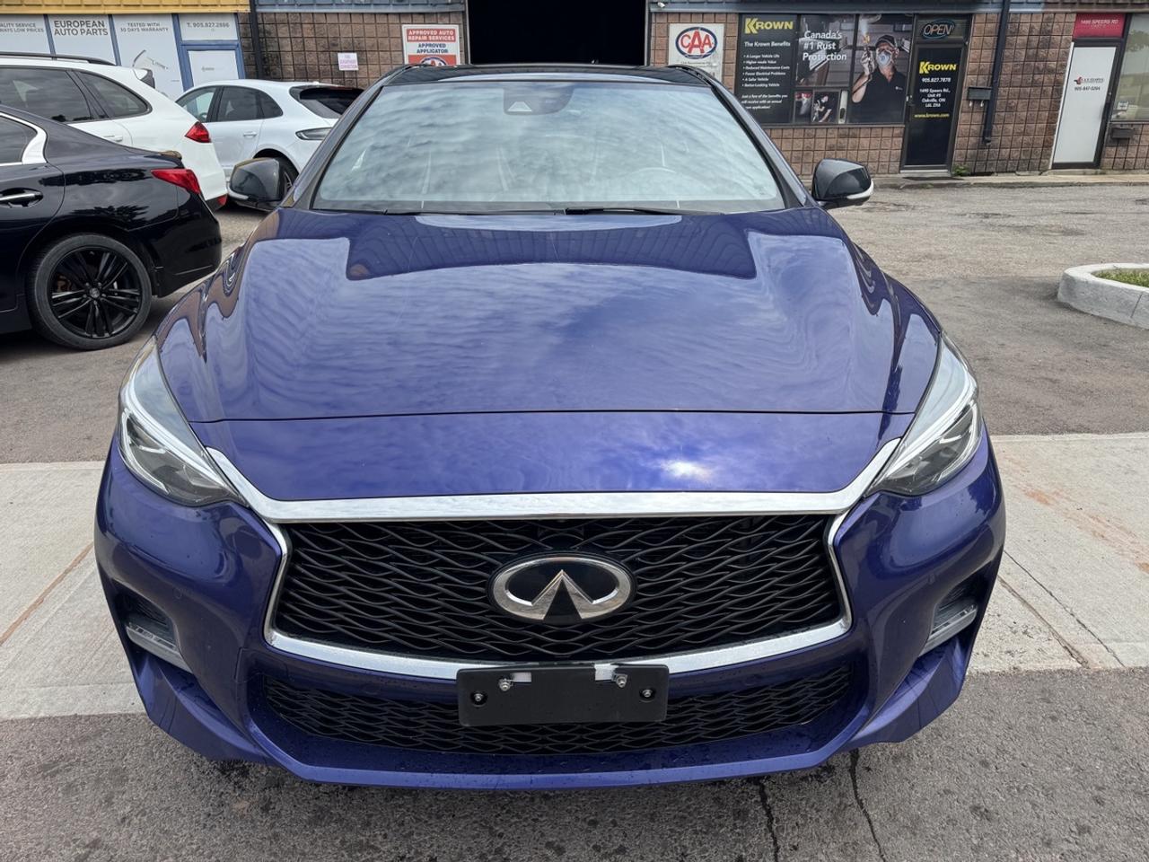 2017 Infiniti QX30 S Premium Photo